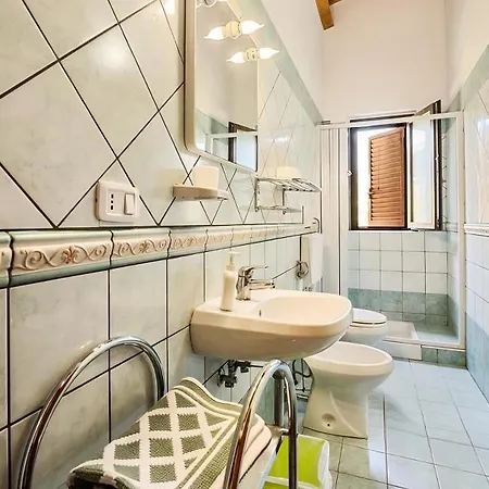 Agriturismo Il Giglio Di Sant' Antonio Montemassi